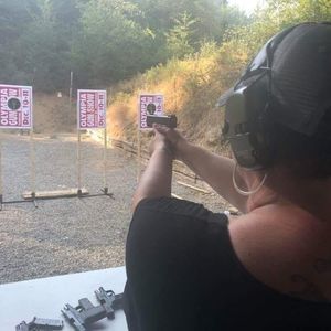 Meet your Posher, Julia